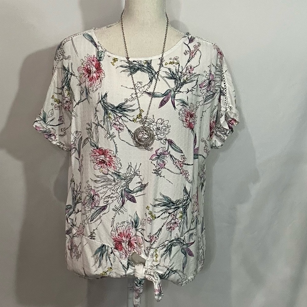 Blouses/flannels/button downs-2 for $20 or 3 for $30 (Mix & Match)